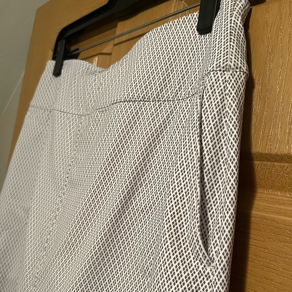 Fairway & Greene Eliza Skort - Picture 6 of 11